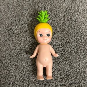 Pineapple Sonny ange